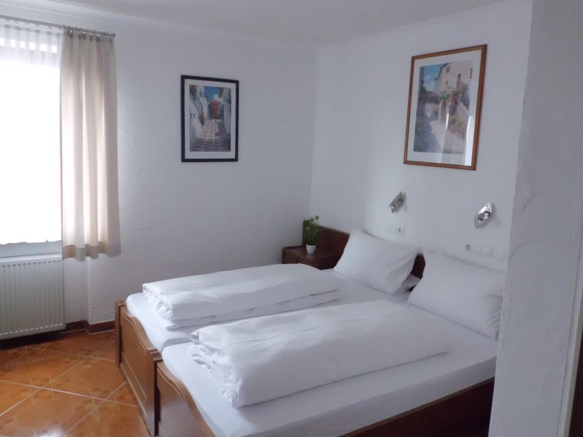 Hotel Restaurant Zur Pfanne Urbar  Luaran gambar