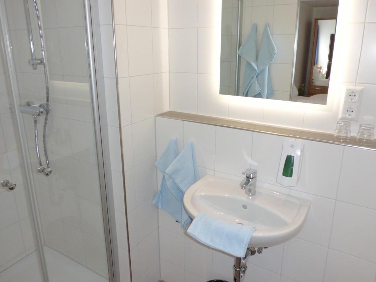 Hotel Restaurant Zur Pfanne Urbar  Luaran gambar
